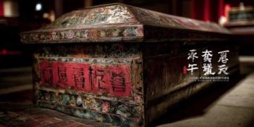 孩子们用文字表达对祖国深情告白,成为时光胶囊的永久收藏。