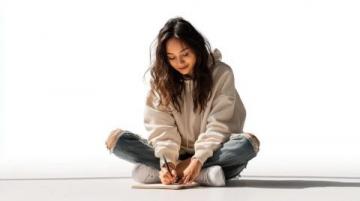 高中生必背英语作文模板必备万能句型
