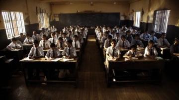 名师团成功预测中考作文题，学生自信离场令我欣慰不已