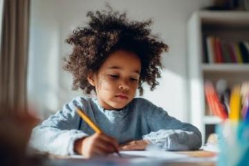 去年在家辅导小学生作文颇有成效,一直控制人数以保证质量