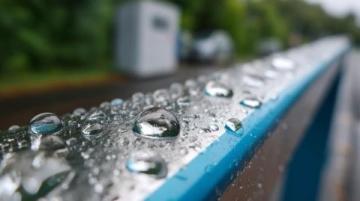 细雨凝滴,暮色依旧
