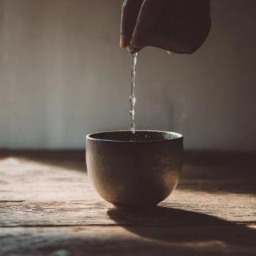品悟人生如茶的句子(人生如茶,沉浮之间方显真味,这里整理一些值得品悟的句子)