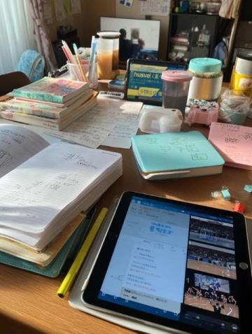 同桌的故事:成长中的点点滴滴