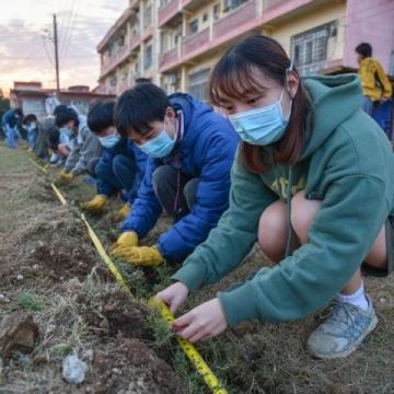 今天高考拉开帷幕,江苏历年作文题刷屏朋友圈!从1980年达·芬奇画蛋的坚持
