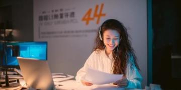 分享一句励志的文案给正在努力的人