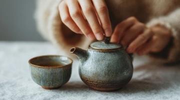 品悟人生如茶的句子(人生如茶,沉浮之间方显真味,这里整理一些值得品悟的句子)
