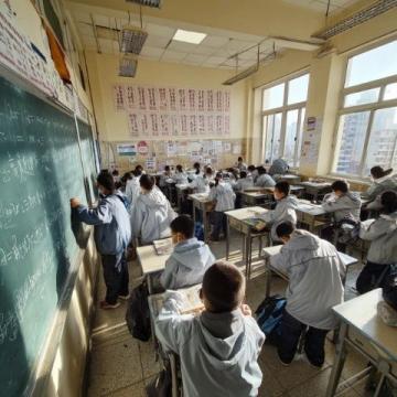 四年级学生挑战高考作文会怎样?