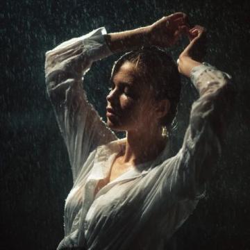 十大经典语录:在风雨中起舞,拥抱生活的美好