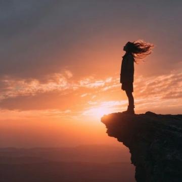 女性力量觉醒:独立、追梦与自我定义的人生指南