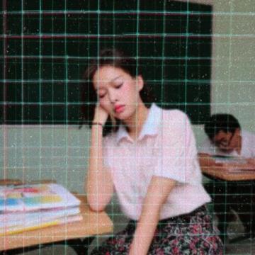在这个信息瞬息万变的时代,一篇初中女生的作文竟然引发了全国的关注