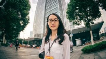 2025年高考今日开锣,语文科目刚结束,江苏历年高考作文题就刷屏网络!