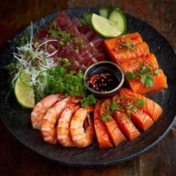 春哥海鲜:味蕾上的温暖之旅
