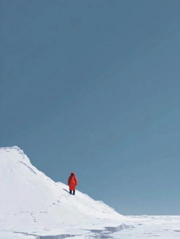 独步风雪路，攀登人生巅