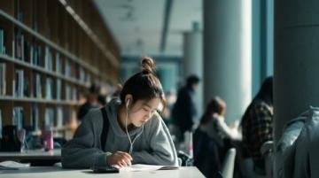 高考是不是人生唯一的转折点我的高考作文