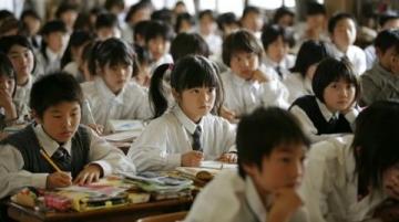初中语文作文如何开头结尾？掌握这些金句下笔更轻松！