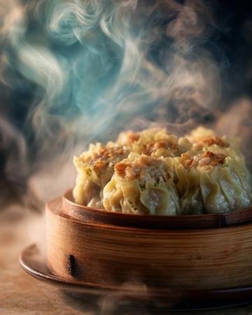 品味山西：经典与创新并蓄的8道必尝佳肴及其制作指南