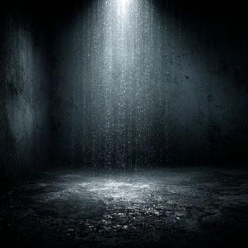 生活中的每一滴雨都将成为你的泪中流出的光明