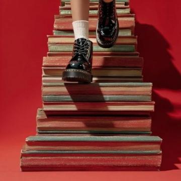 英语语法底层逻辑:势利眼和制服控