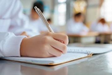 高考英语作文提分秘籍:精选优秀例句集锦