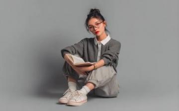 如何在高考英语作文中巧妙运用“routine”？
