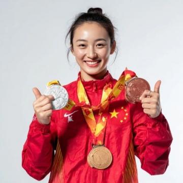 惠若琪毕业典礼感言：奥运冠军谈排球与学习的热爱之道