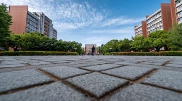 2025年北京高考作文：跨越生命“二次呼吸”，勇攀人生新高峰