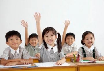 幼儿成长记录：真诚表扬与激励的作文老师评语技巧