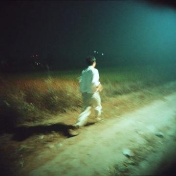 泥土之隔,思念无限:初三少年笔下的奶奶追忆