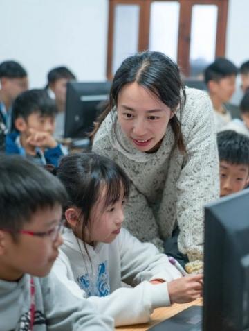 班主任经验六年级语文拉分全在阅读和作文，这样练轻松提分