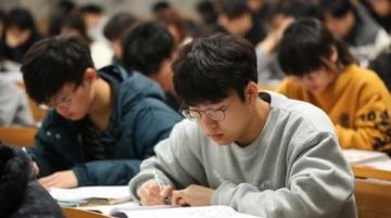 高考语文提分真相:比起堆砌字数,系统思维和结构化论证才是高分关键