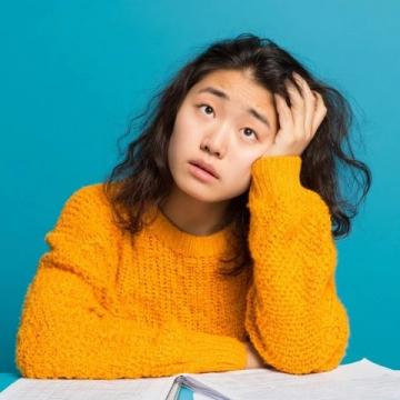 高考语文提分真相:比起堆砌字数,系统思维和结构化论证才是高分关键