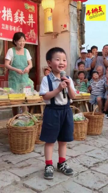 七年级暑假生活记录：二三事分享（万浩宇）