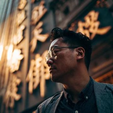 作文馆创办人冯斌老师，常被大家亲切地称为冯半街。