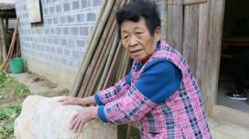 1999年河南街头：一段跨越27年的炒鸡记忆与人生洞察