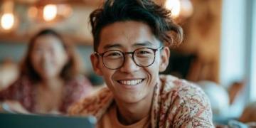 自己会发光的人:平凡人也能伟大,用善良自信希望点亮生命,精选励志名言警句