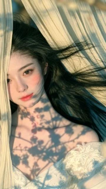 以诗喻颜：捕捉肖战眉眼间的春风与星辰