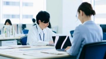 高中生学习日语作文:歌词中的灵感与技巧