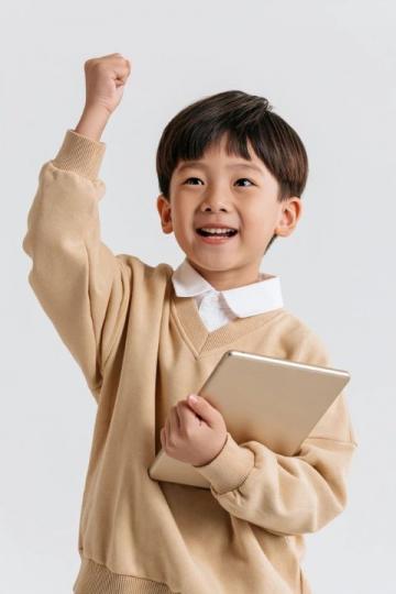 人民日报精选奋斗励志金句,分享成长力量,助你砥砺前行