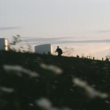 逆境中的诗意生活:屡次流放仍能享受烧烤与文墨之乐