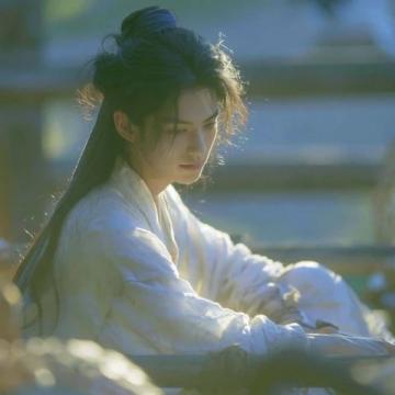 文艺古风的句子(一些很美偏古风的文艺句子)