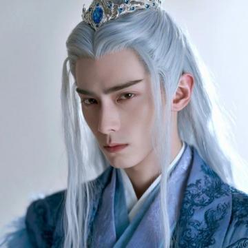 张纪中杜星霖老少恋的争议(最近)
