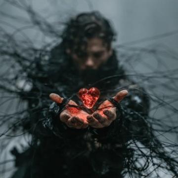 珍藏不离不弃:真爱的价值与生活中的实际意义