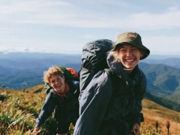 探索自然、团队协作:户外徒步之旅与生活启示